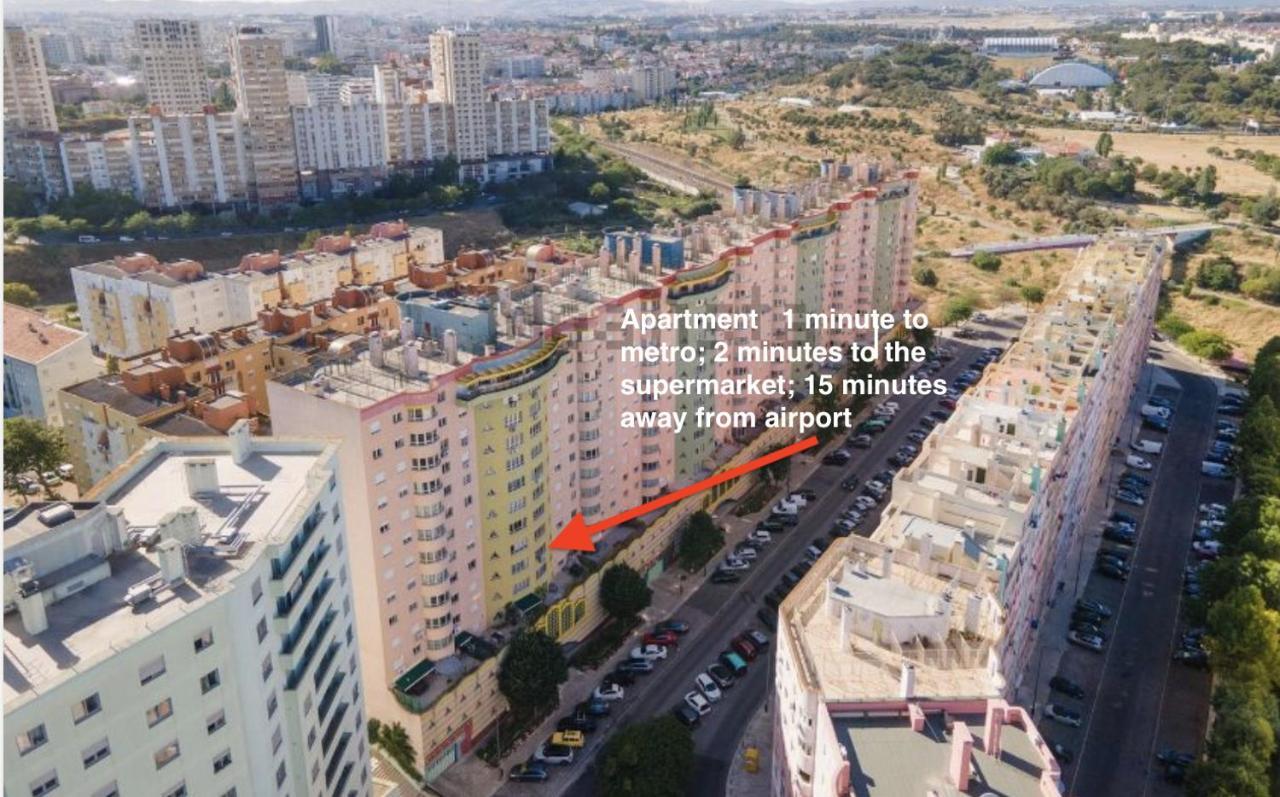 1-Minute Walk To The Metro And 2 To The Supermarket Lisbon Luaran gambar